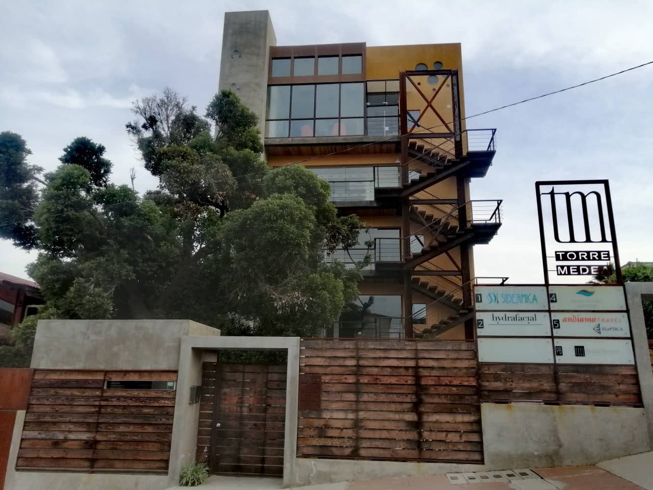 Torre Medea / Confinado Semi / Ensenada